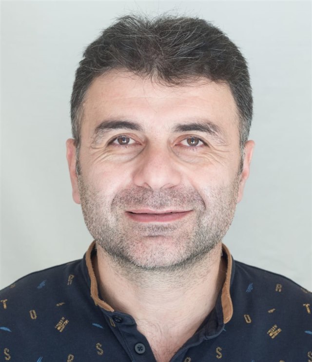 Mehmet Yildiz, chauffeur en eigenaar van Yildiz Taxi